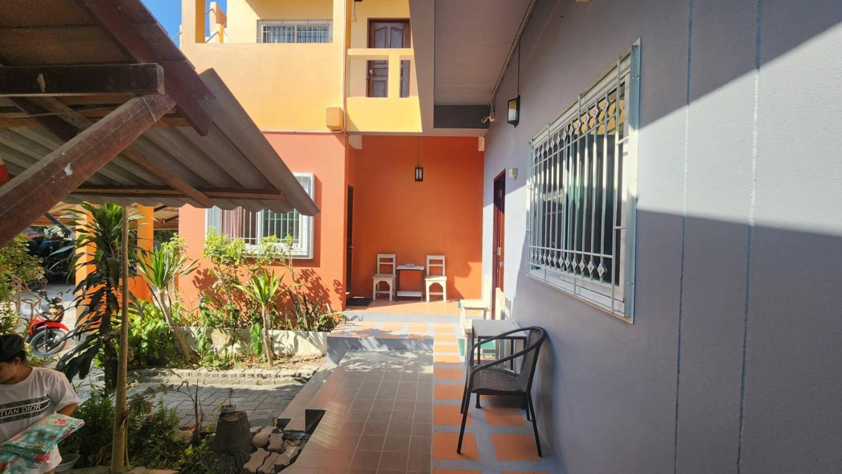 קו טאו Sarin Guesthouse สาริน מראה חיצוני תמונה